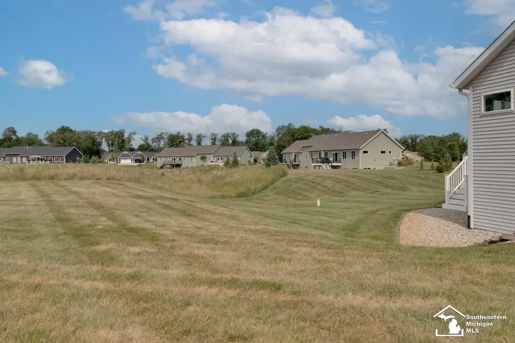 11795 Quail Run Leroy Township MI 49015