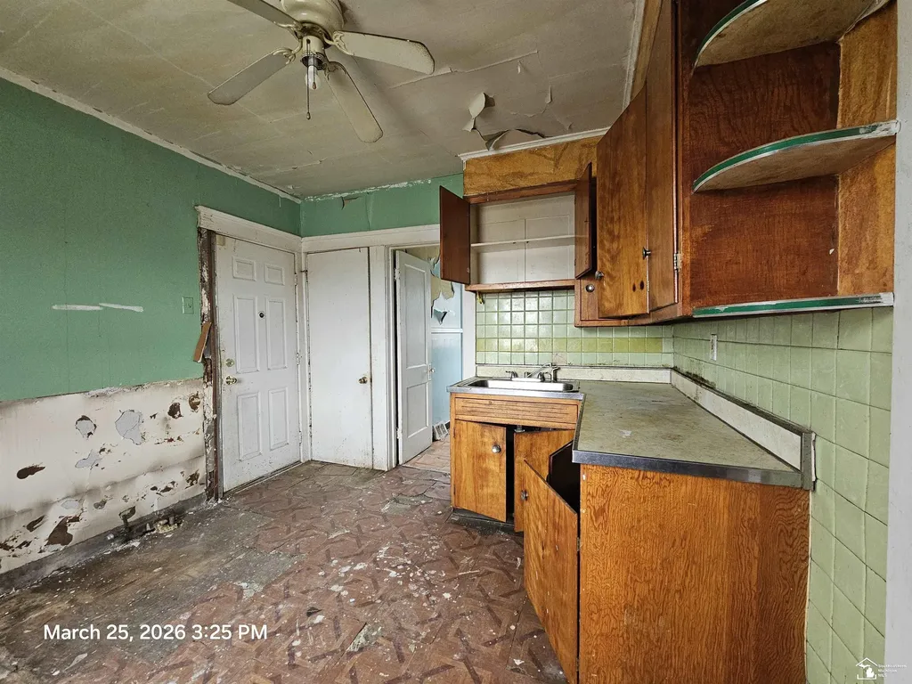 7501 Tumey Street Detroit City MI 48234