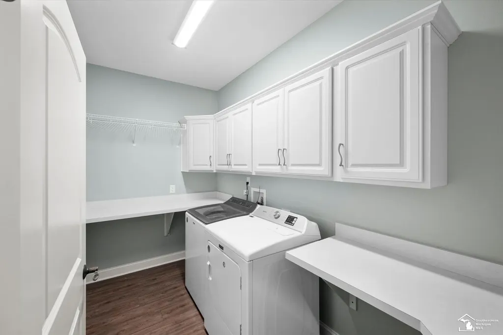 6615 Summerlyn Boulevard Bedford Township MI 48144
