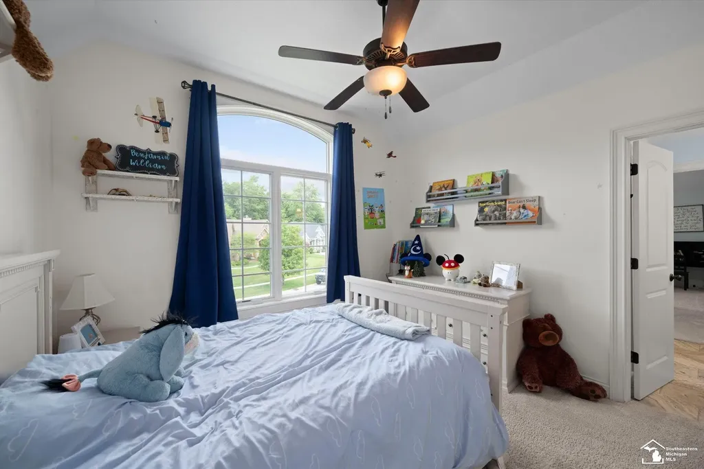 6615 Summerlyn Boulevard Bedford Township MI 48144