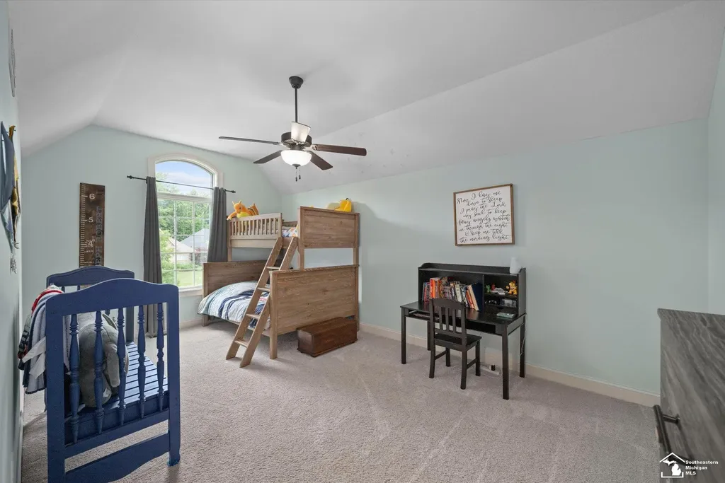 6615 Summerlyn Boulevard Bedford Township MI 48144