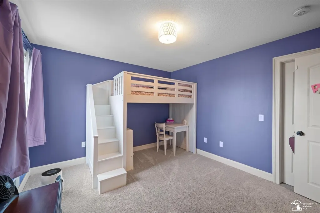 6615 Summerlyn Boulevard Bedford Township MI 48144