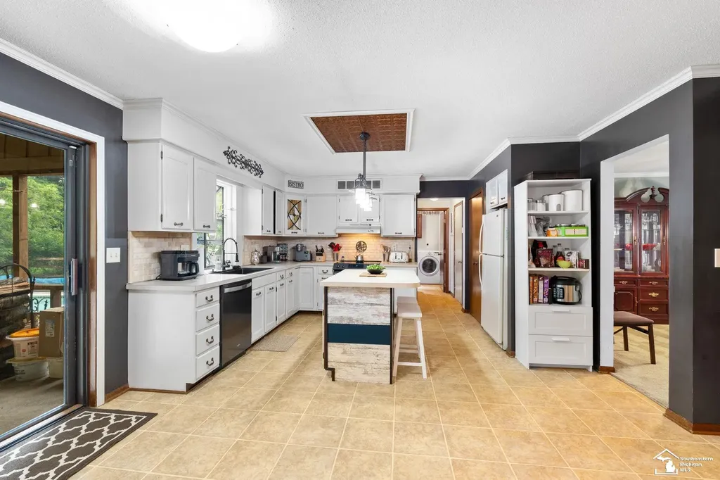 3867 Timber Creek Street Bedford Township MI 48144