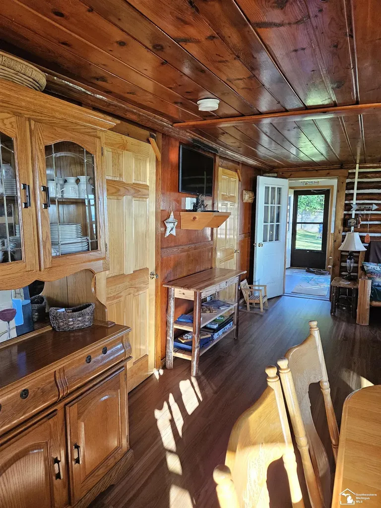 5380 W Houghton Lake Drive Roscommon Township MI 48629