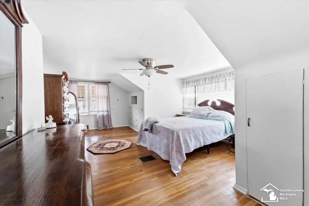 1514 Leblanc Street Lincoln Park City MI 48146