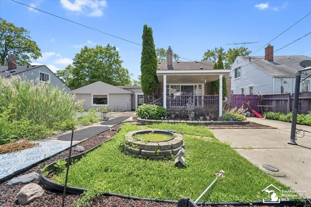 1514 Leblanc Street Lincoln Park City MI 48146