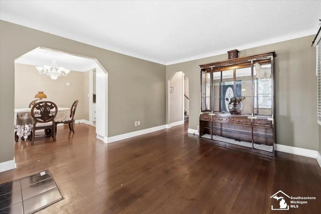 1514 Leblanc Street Lincoln Park City MI 48146
