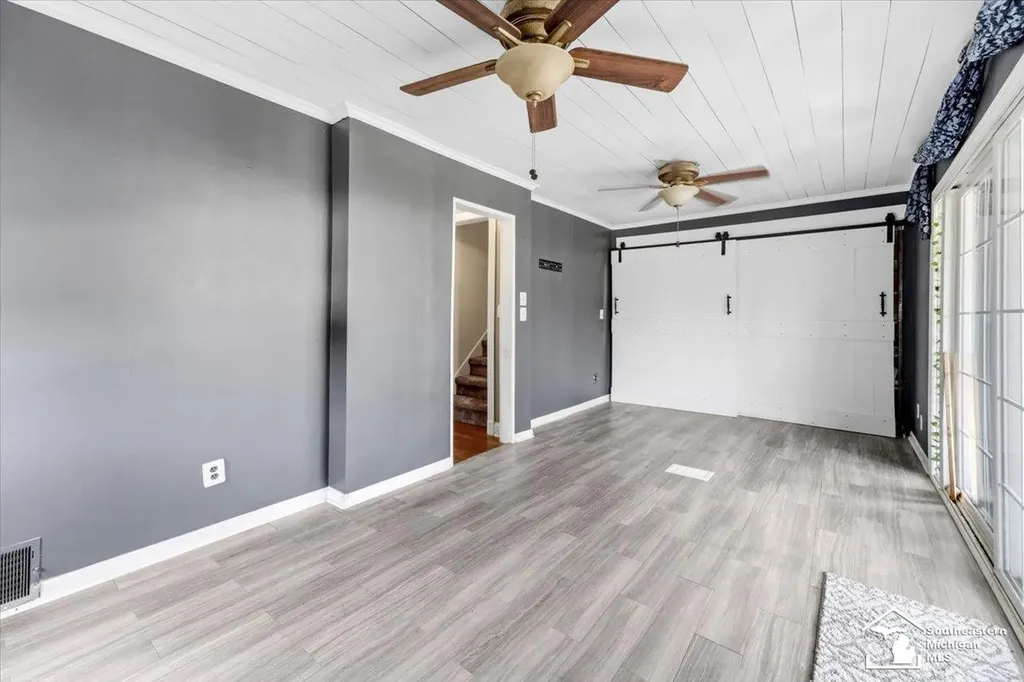 1514 Leblanc Street Lincoln Park City MI 48146