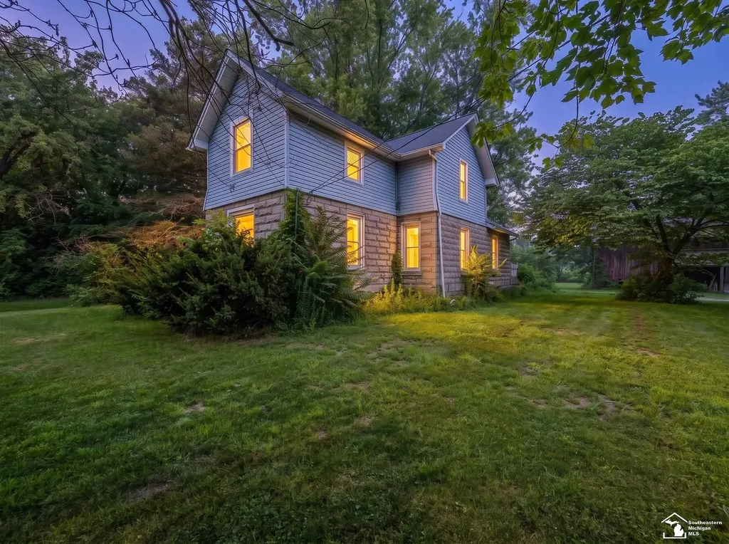 4970 Bluebush Road Raisinville Township MI 48162