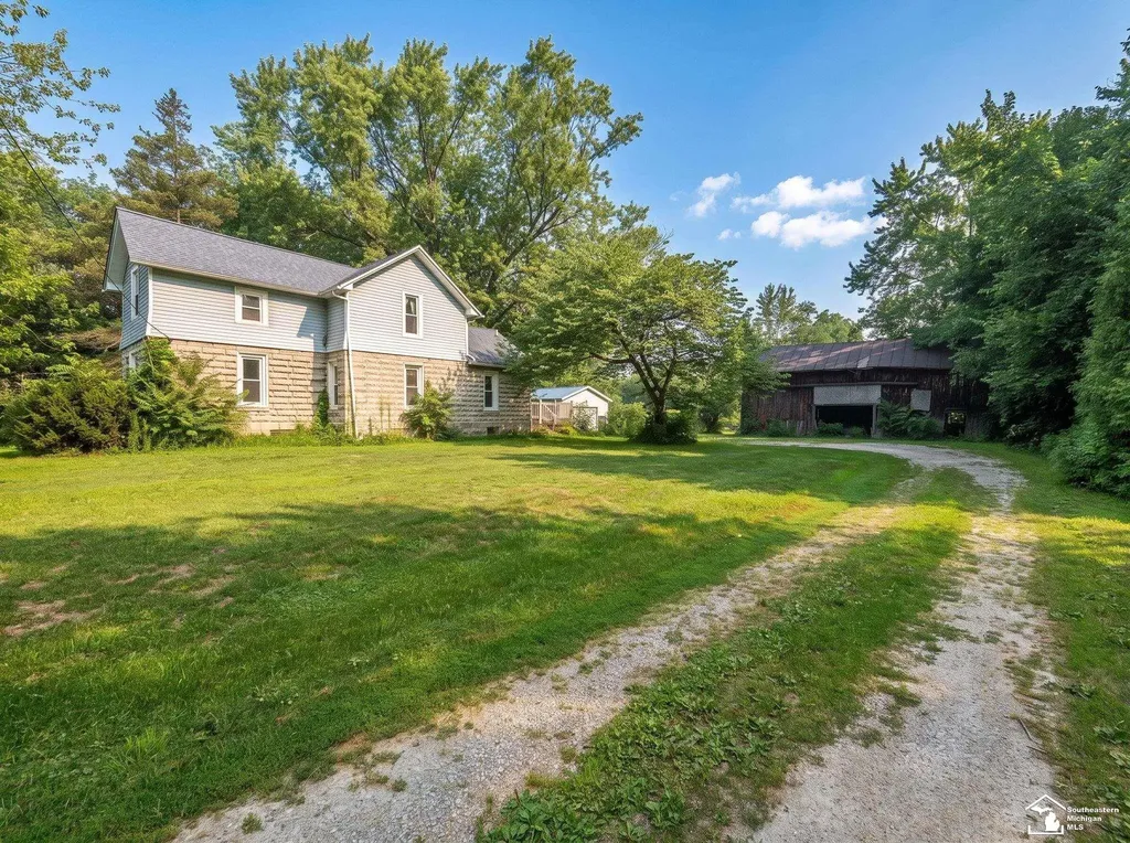 4970 Bluebush Road Raisinville Township MI 48162