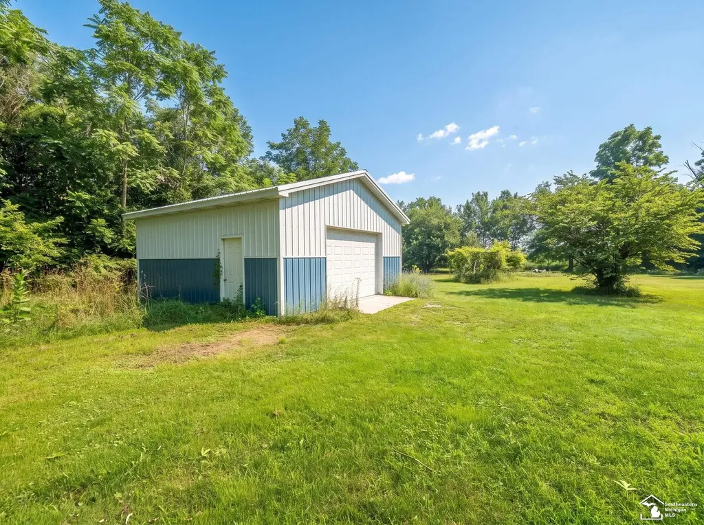 4970 Bluebush Road Raisinville Township MI 48162