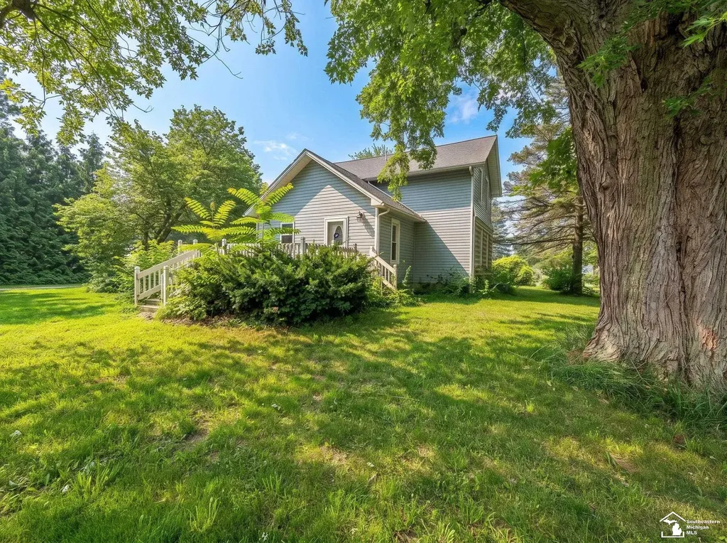 4970 Bluebush Road Raisinville Township MI 48162
