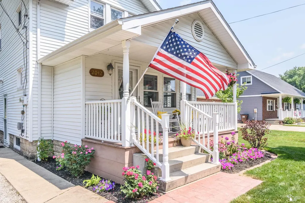2042 Wilson Drive Erie Township MI 48133