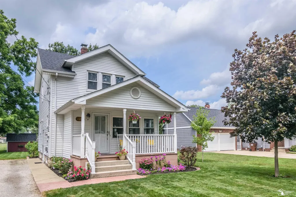 2042 Wilson Drive Erie Township MI 48133