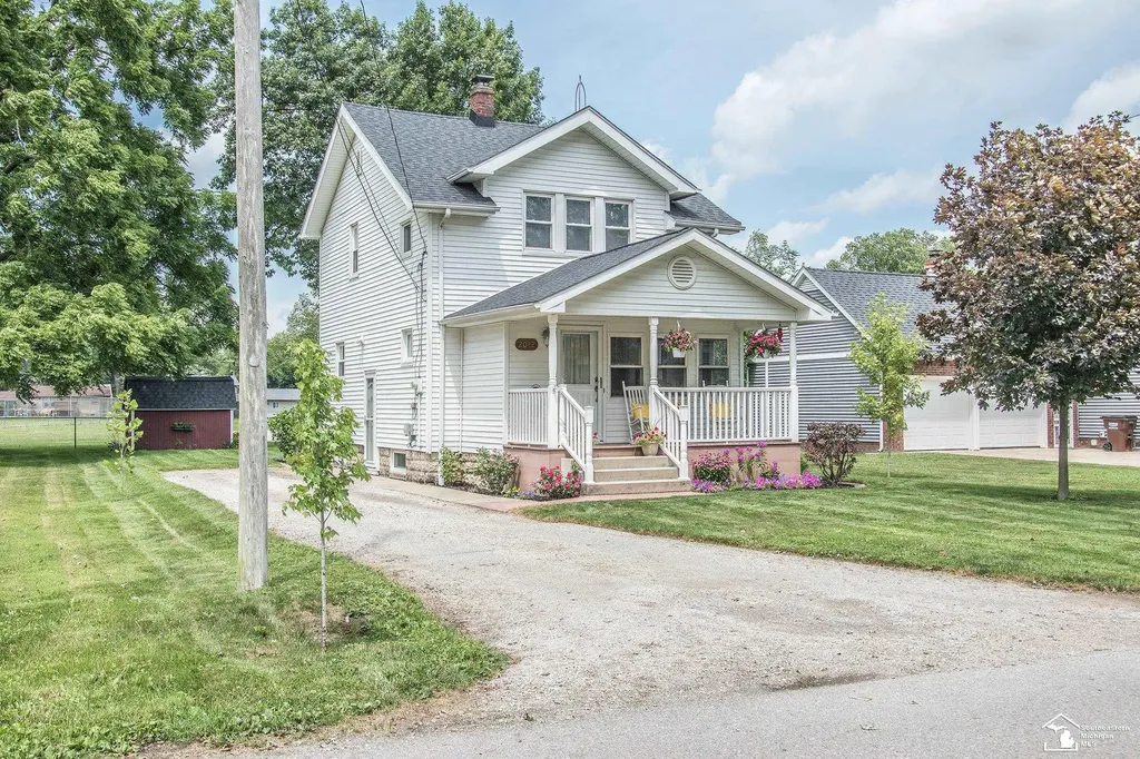 2042 Wilson Drive Erie Township MI 48133