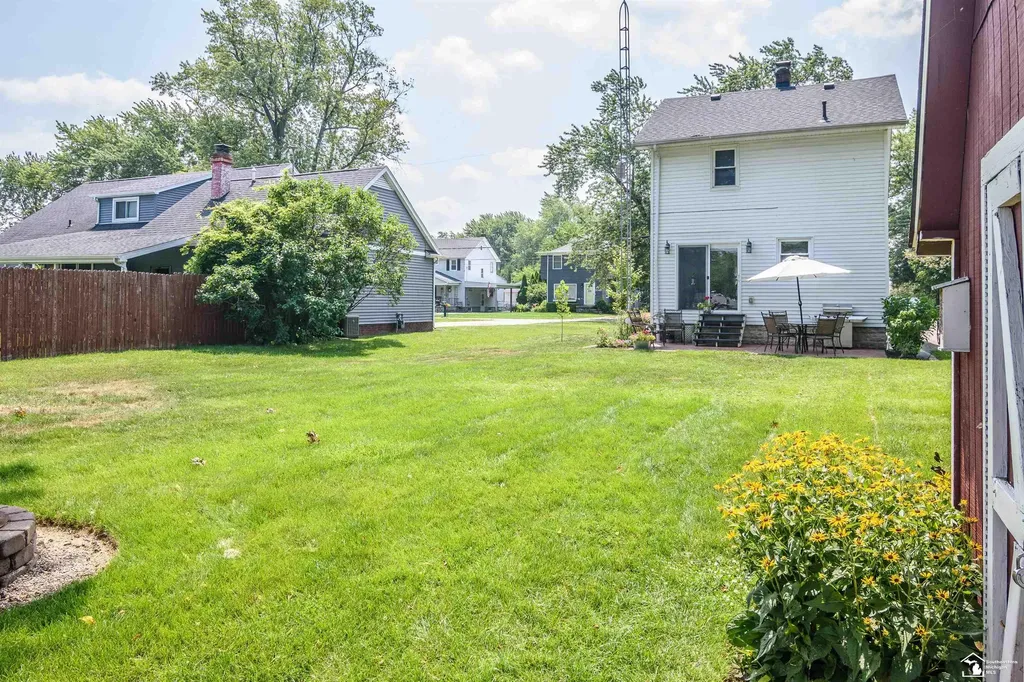 2042 Wilson Drive Erie Township MI 48133