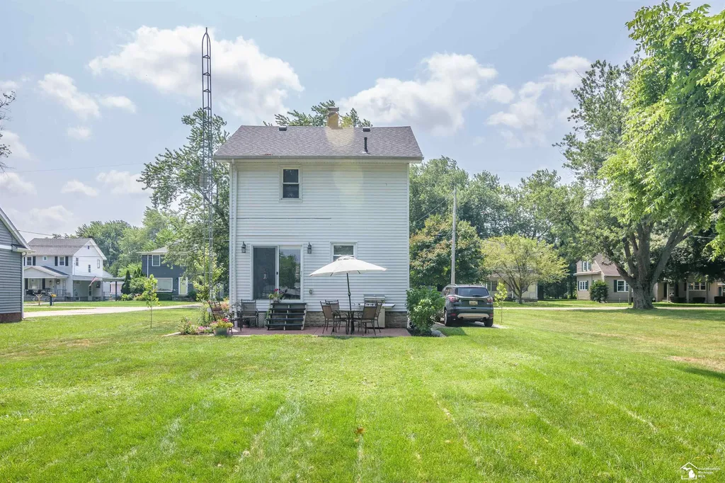 2042 Wilson Drive Erie Township MI 48133