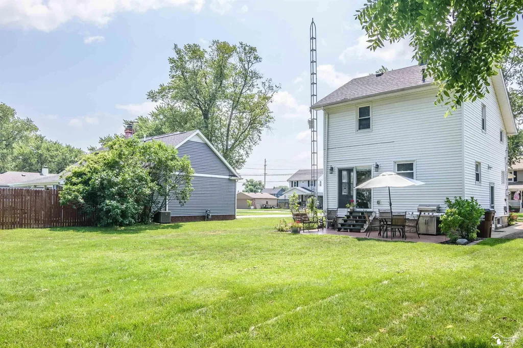 2042 Wilson Drive Erie Township MI 48133