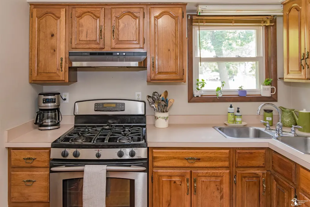 2042 Wilson Drive Erie Township MI 48133