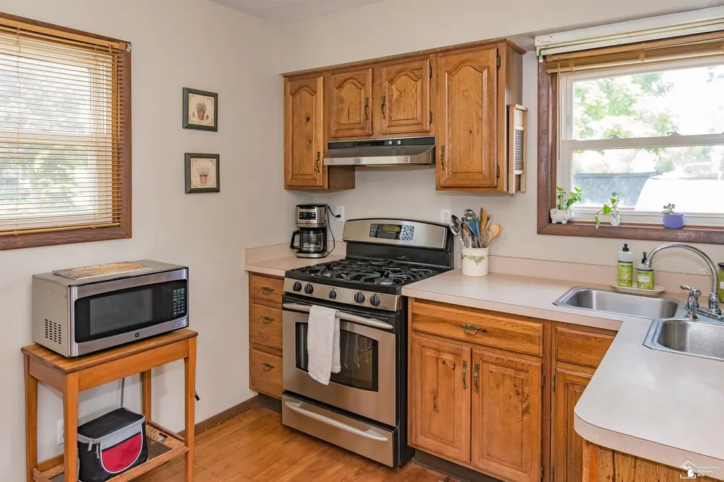 2042 Wilson Drive Erie Township MI 48133