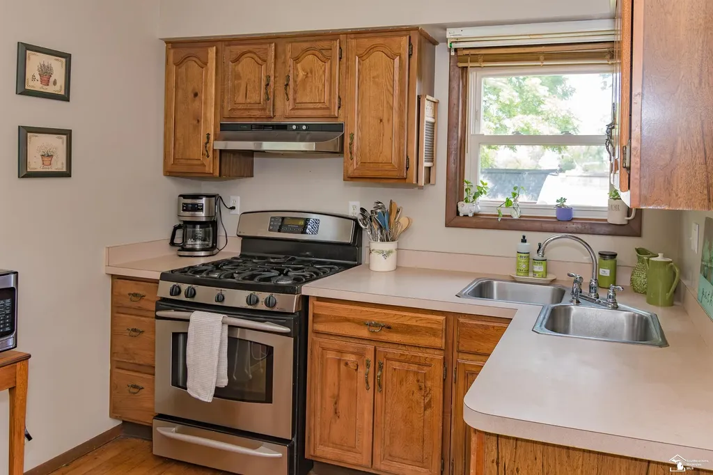 2042 Wilson Drive Erie Township MI 48133