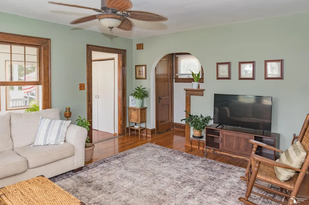 2042 Wilson Drive Erie Township MI 48133