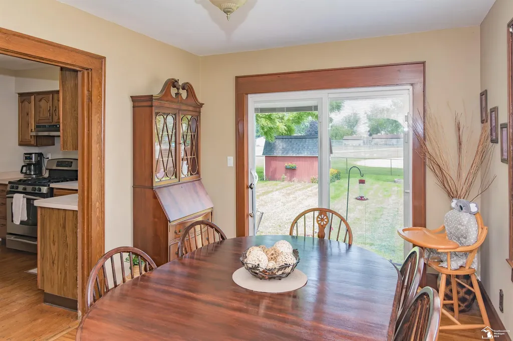 2042 Wilson Drive Erie Township MI 48133