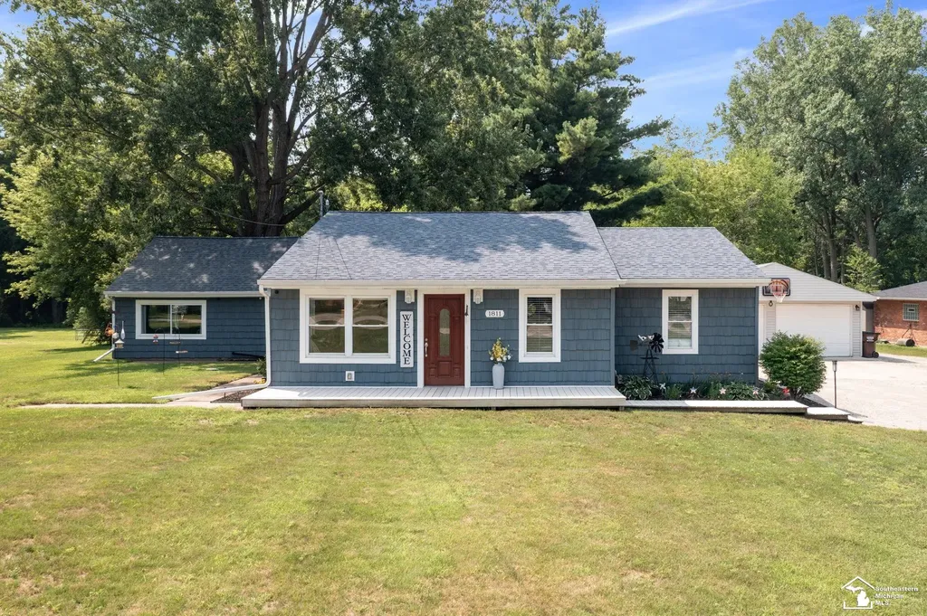 1811 Center Drive Bedford Township MI 48182
