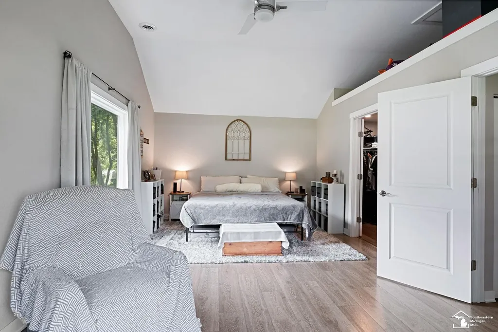 1811 Center Drive Bedford Township MI 48182