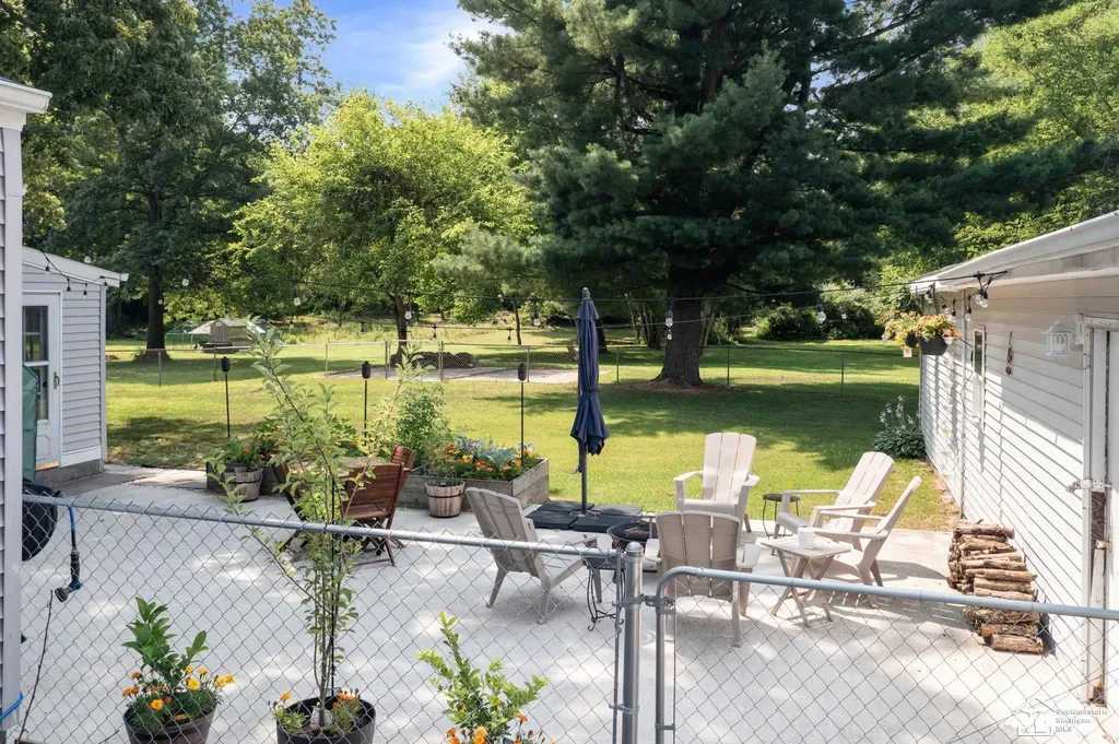 1811 Center Drive Bedford Township MI 48182