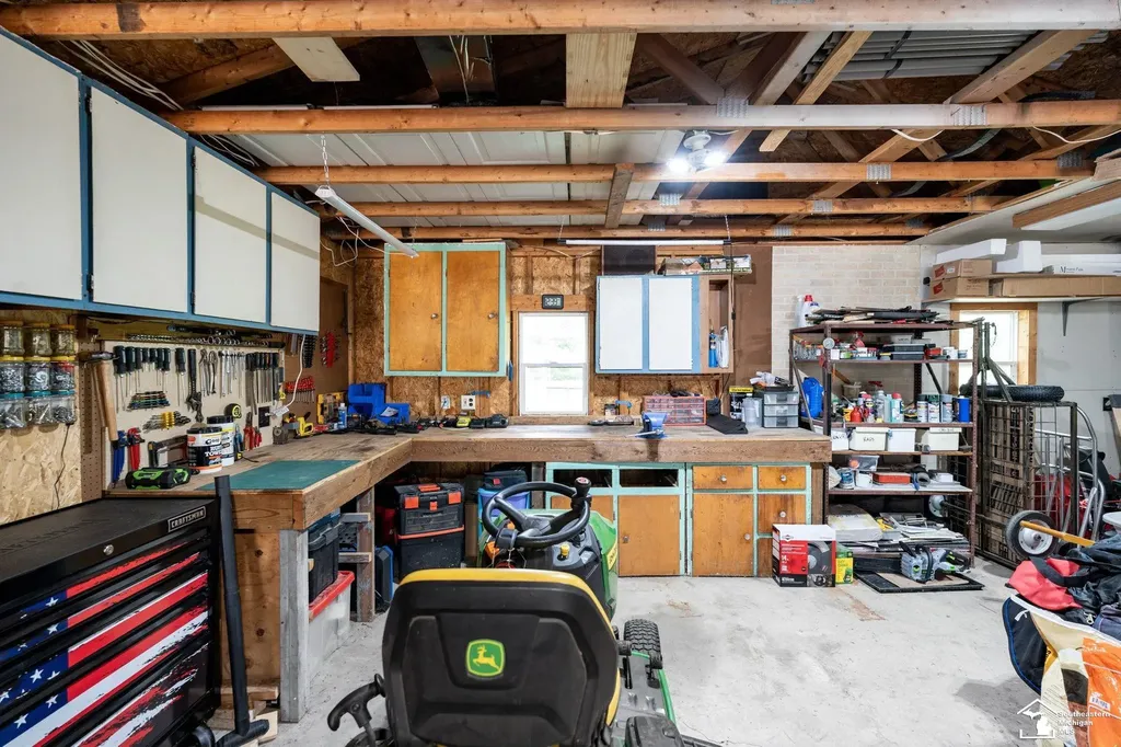 1811 Center Drive Bedford Township MI 48182