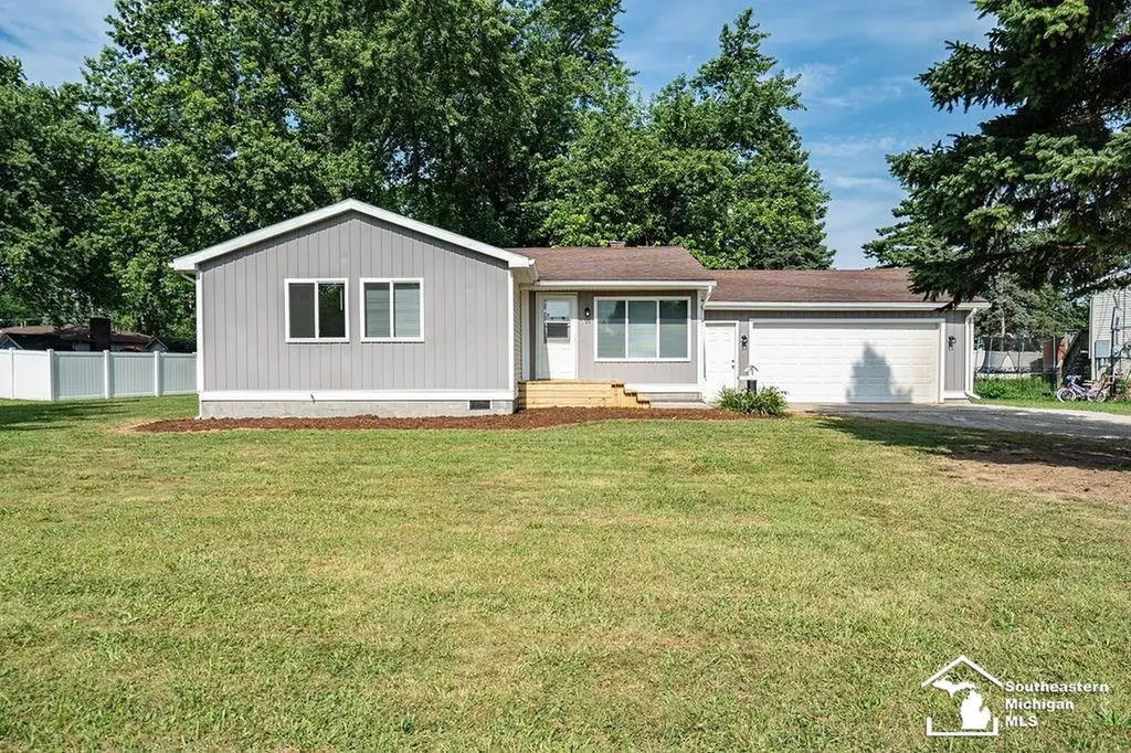 13911 Alton Road Monroe Charter Township MI 48161