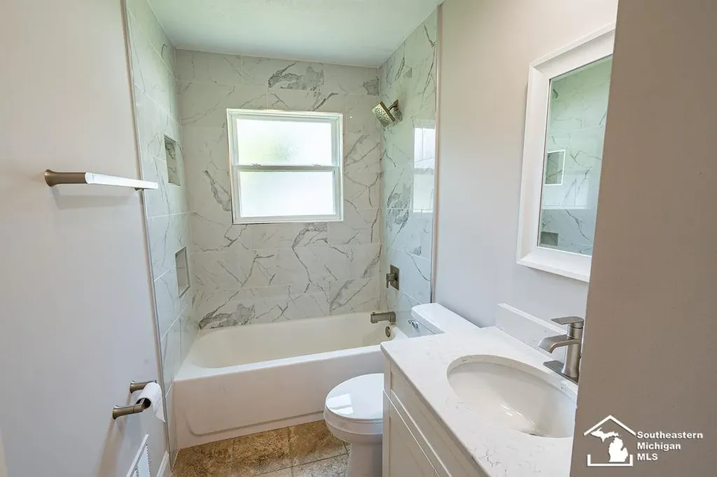 13911 Alton Road Monroe Charter Township MI 48161