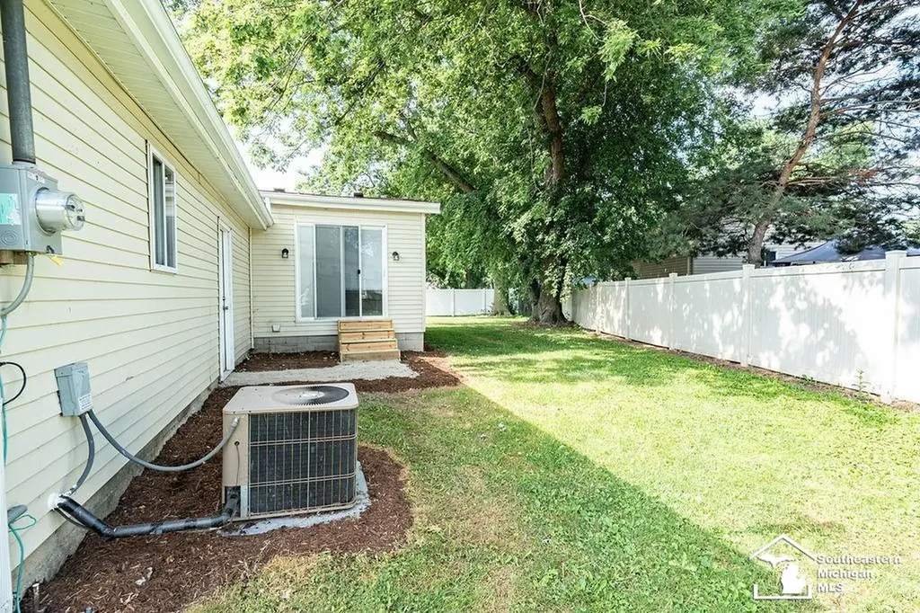 13911 Alton Road Monroe Charter Township MI 48161