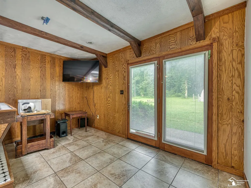 10191 Yensch Road London Township MI 48159