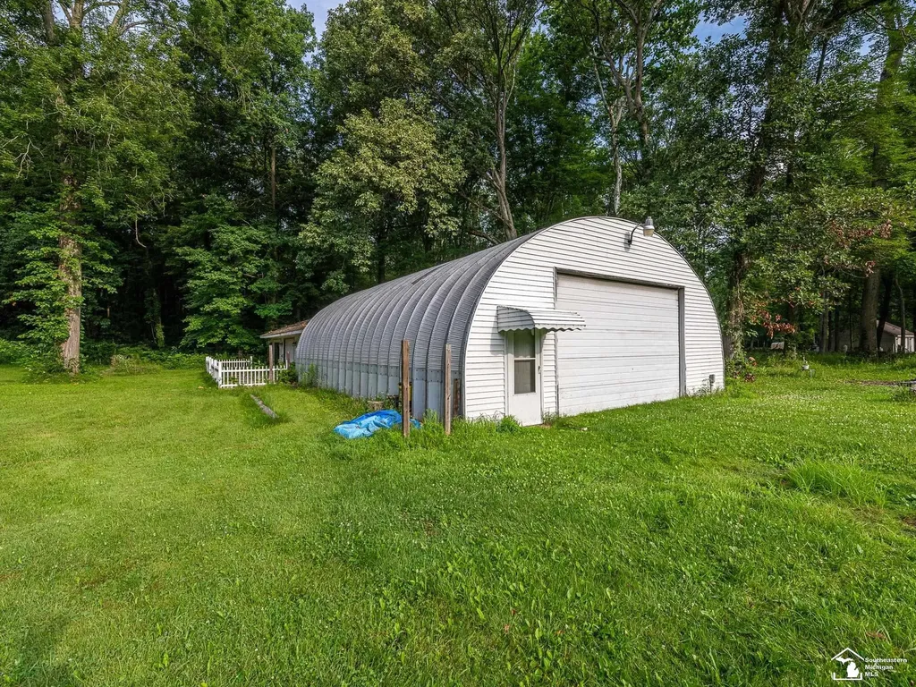 10191 Yensch Road London Township MI 48159