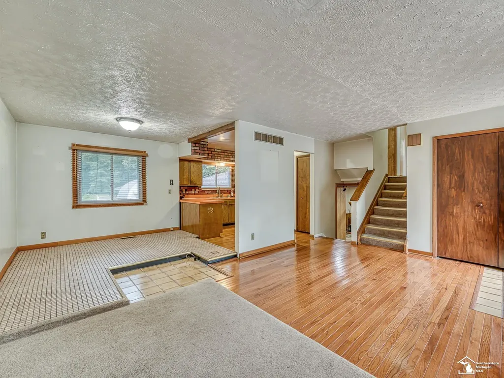 10191 Yensch Road London Township MI 48159