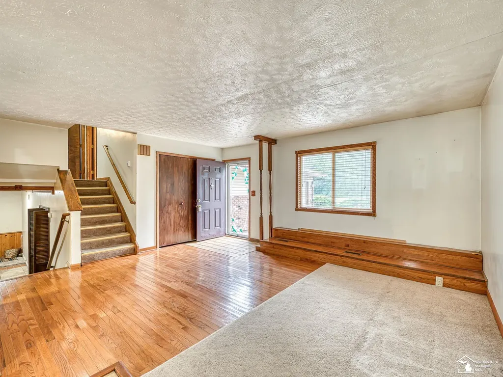 10191 Yensch Road London Township MI 48159