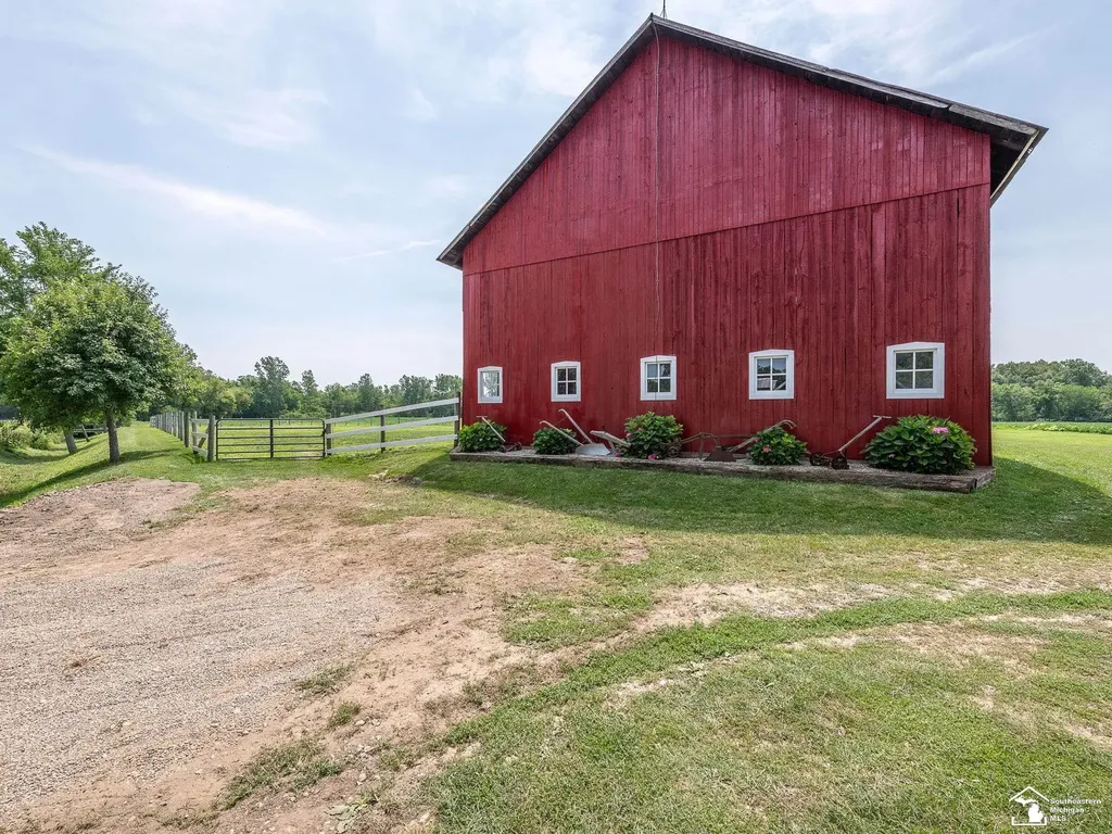 4803 Colf Road Exeter Township MI 48117