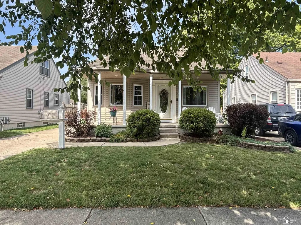 13506 Longtin Street Southgate City MI 48195