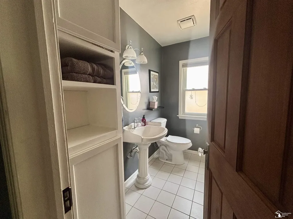 13506 Longtin Street Southgate City MI 48195