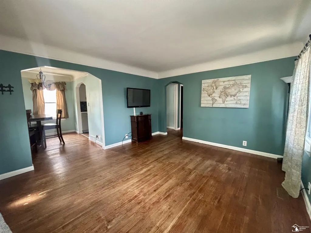 13506 Longtin Street Southgate City MI 48195