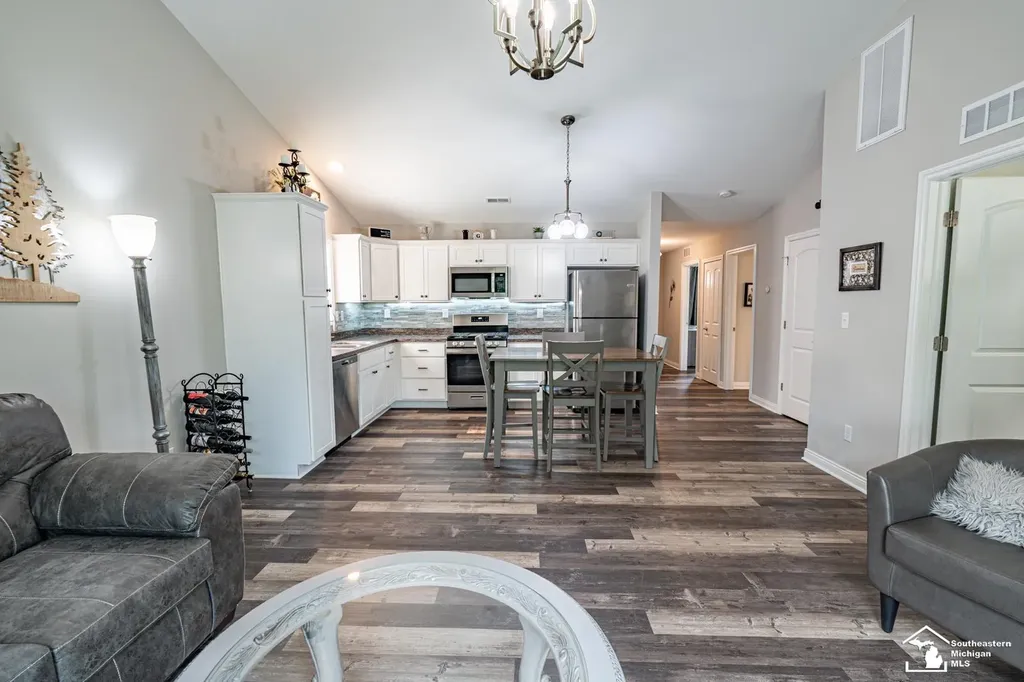 5106 Volterra Drive Monroe Charter Township MI 48161