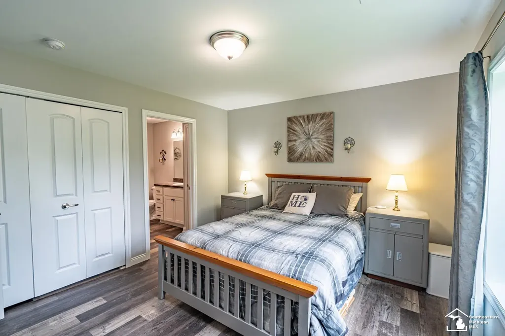 5106 Volterra Drive Monroe Charter Township MI 48161