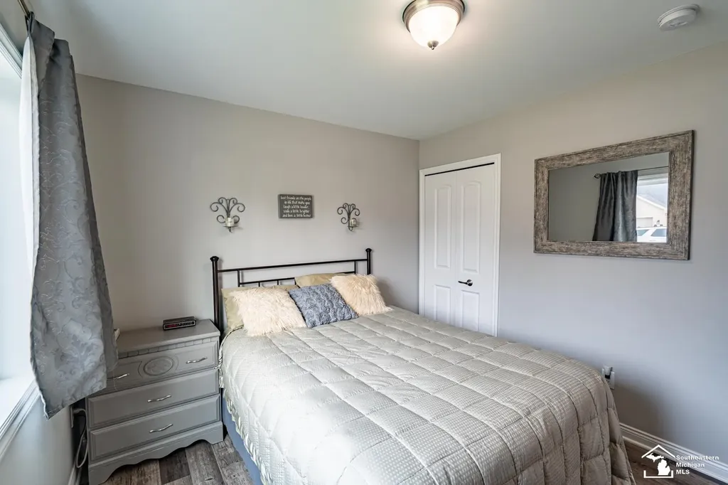 5106 Volterra Drive Monroe Charter Township MI 48161