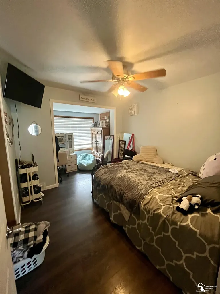 2071 Maplecrest Drive Ash Township MI 48117