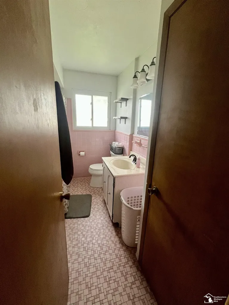 2071 Maplecrest Drive Ash Township MI 48117