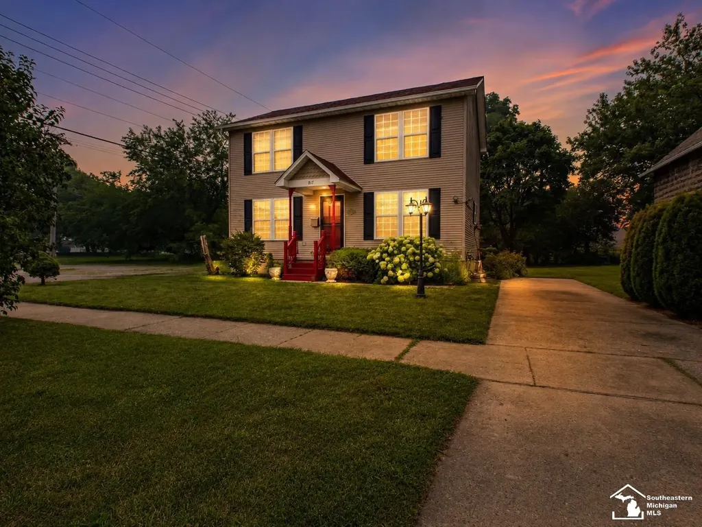 817 W 5th Street Monroe Charter Township MI 48161