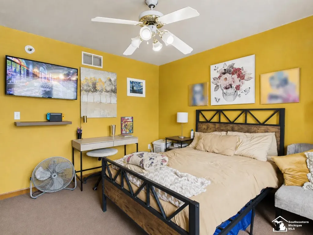 817 W 5th Street Monroe Charter Township MI 48161