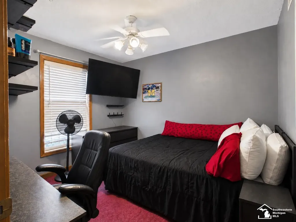817 W 5th Street Monroe Charter Township MI 48161